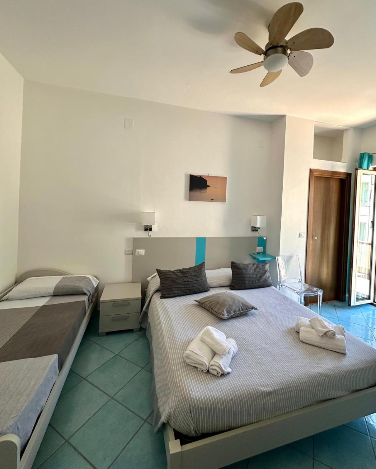 Belvedere Hotel-B&B Палинуро Екстериор снимка