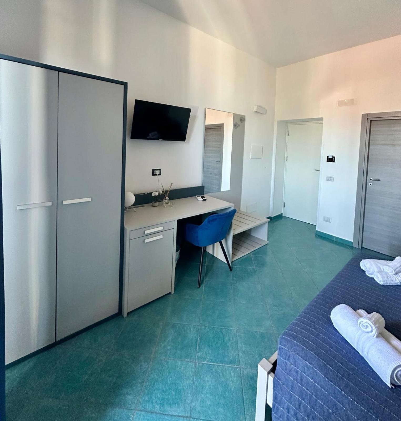 Belvedere Hotel-B&B Палинуро Екстериор снимка