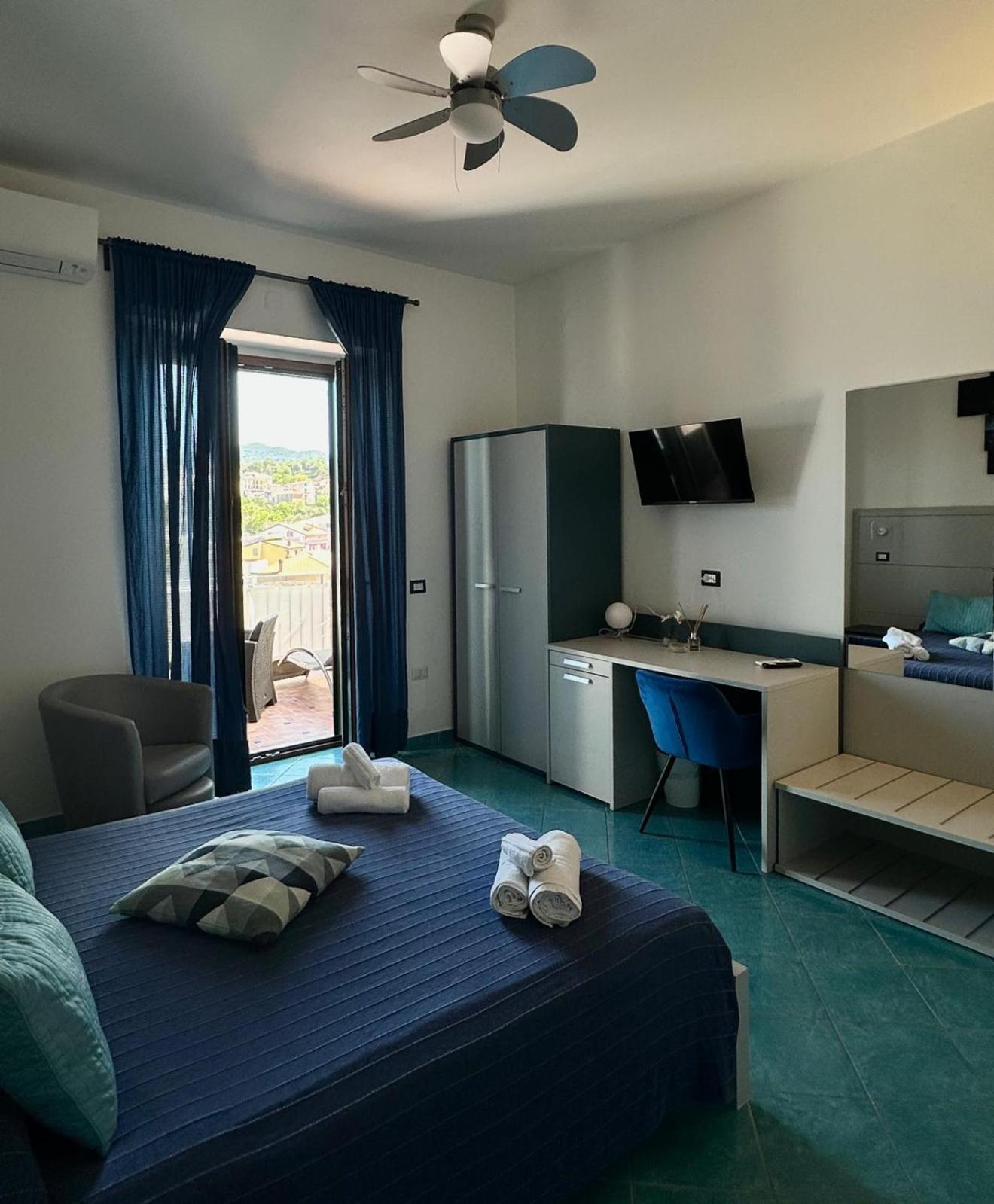 Belvedere Hotel-B&B Палинуро Екстериор снимка