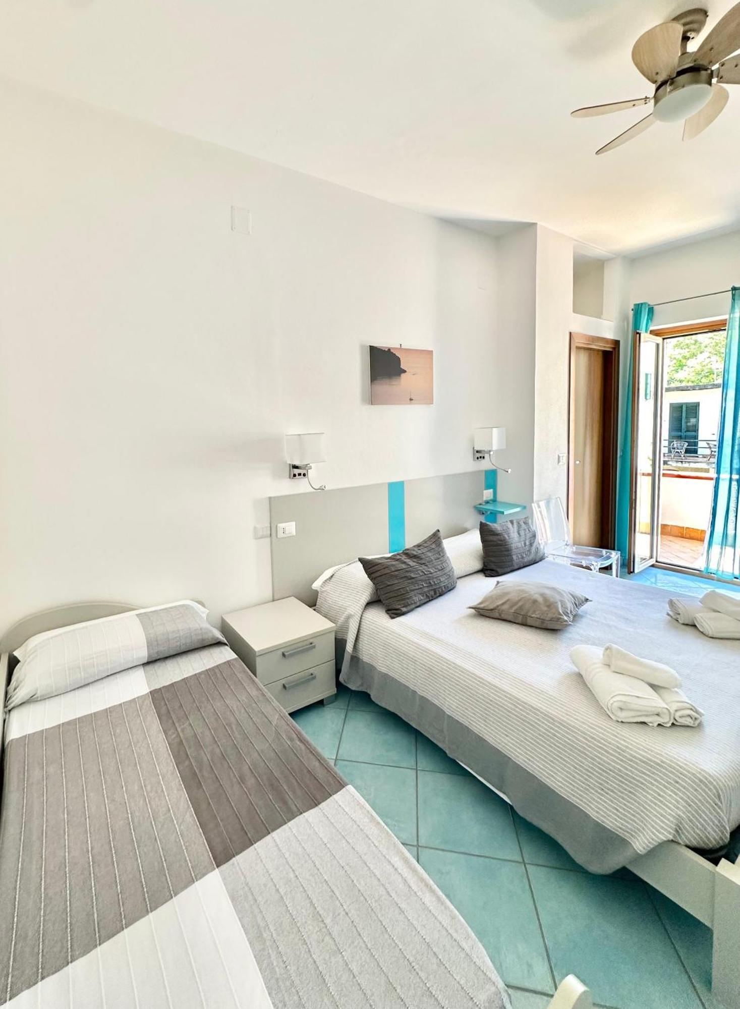 Belvedere Hotel-B&B Палинуро Екстериор снимка