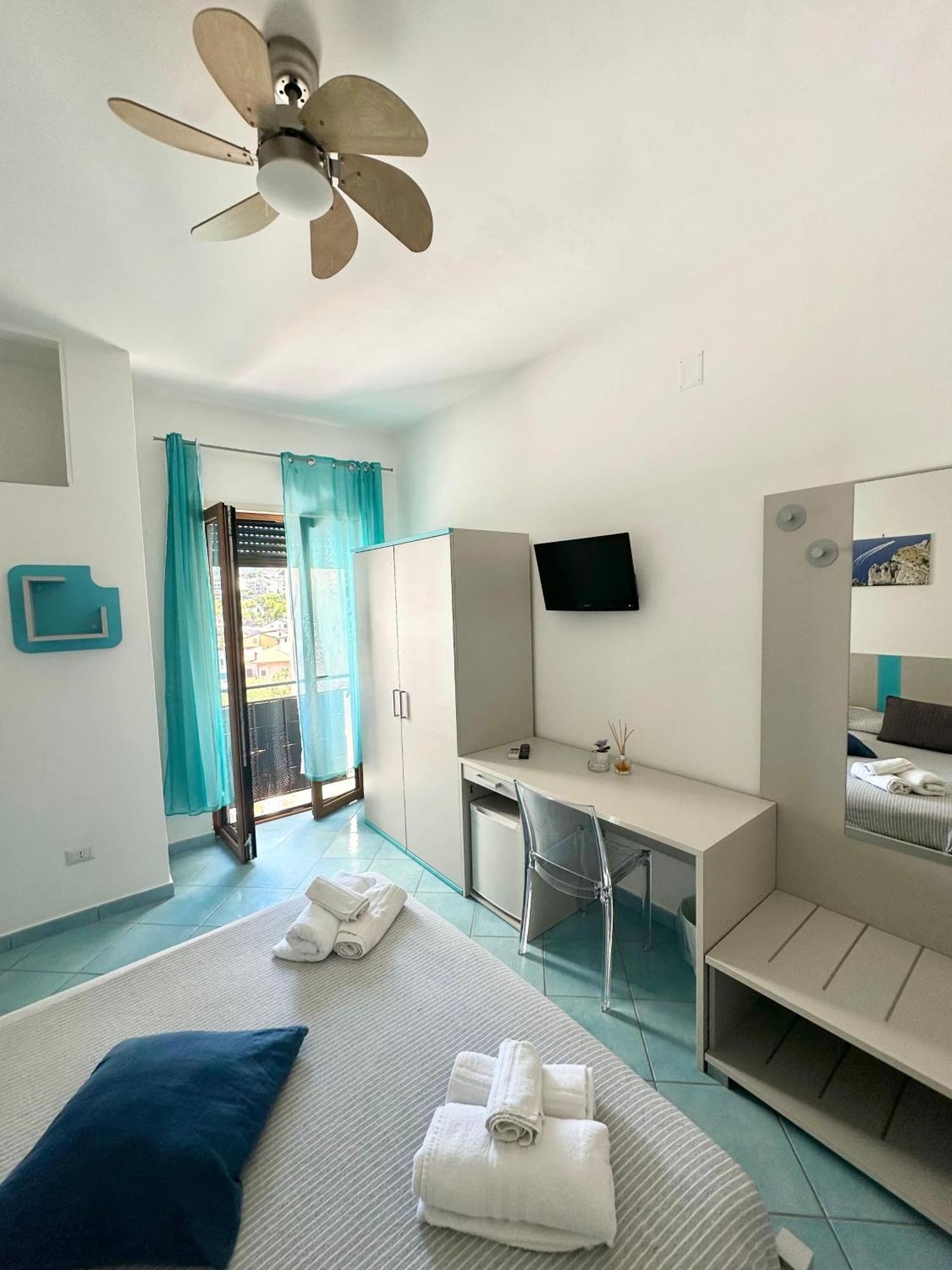 Belvedere Hotel-B&B Палинуро Екстериор снимка