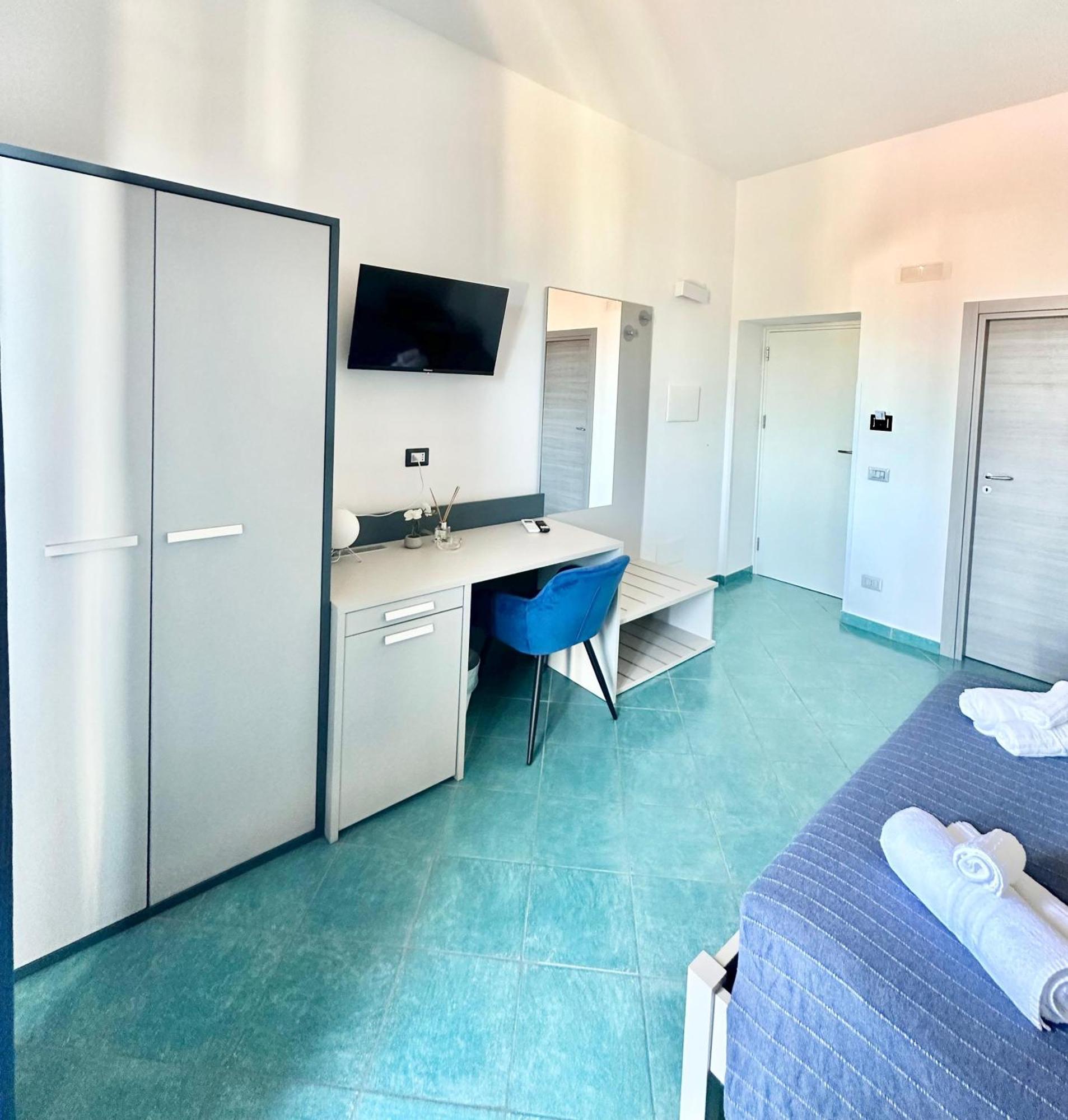 Belvedere Hotel-B&B Палинуро Екстериор снимка