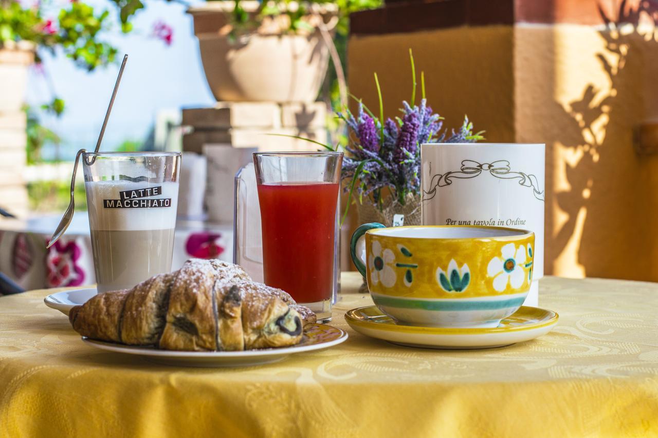 Belvedere Hotel-B&B Палинуро Екстериор снимка
